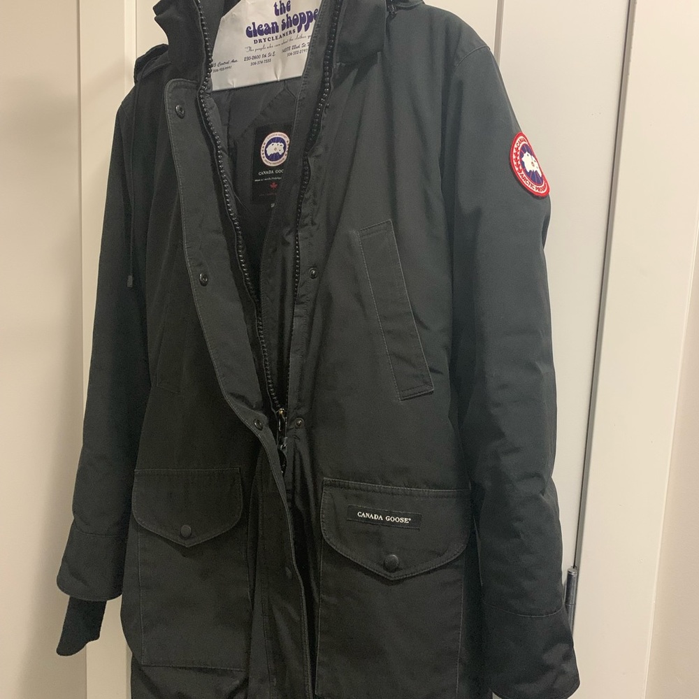 Authentic Canada Goose Trillium in Black